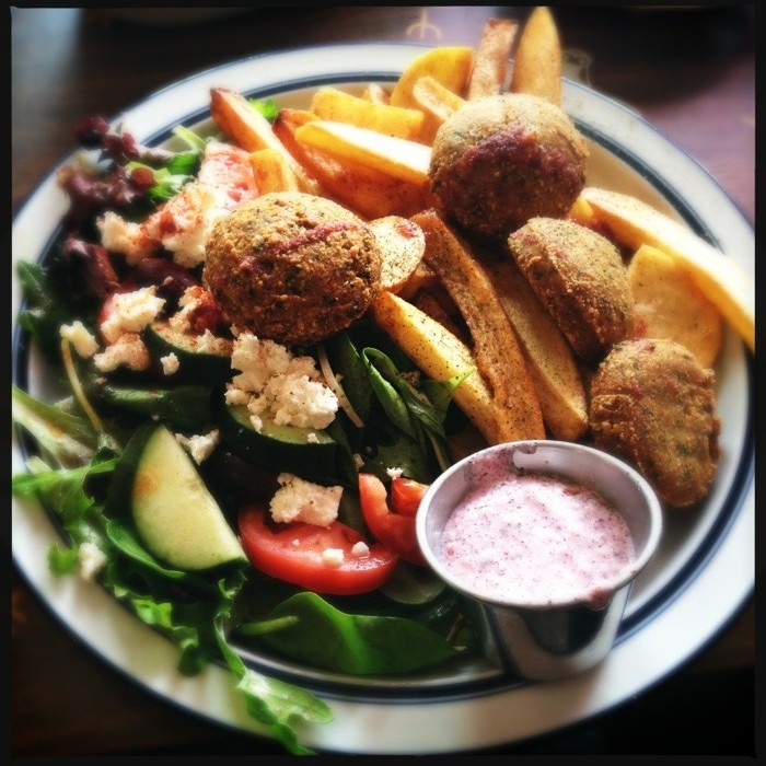 When a Blogging Wallflower Eats Lunch with People Oh Honestly, Erin